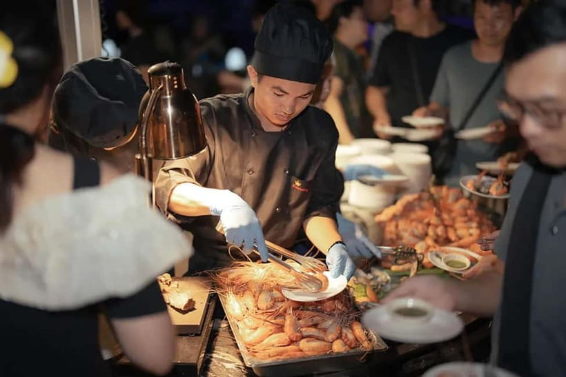 Bangkok:The Planet Sunset&Dinner Cruise on Chao Phraya River - Who Should Book The Planet