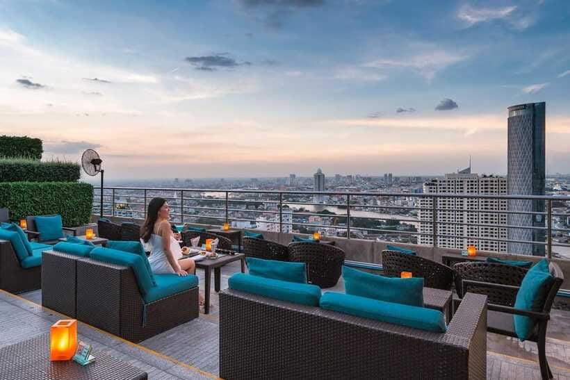 Bangkok: ThreeSixty Rooftop Bar at Millennium Hilton - Service, comfort, and the small details