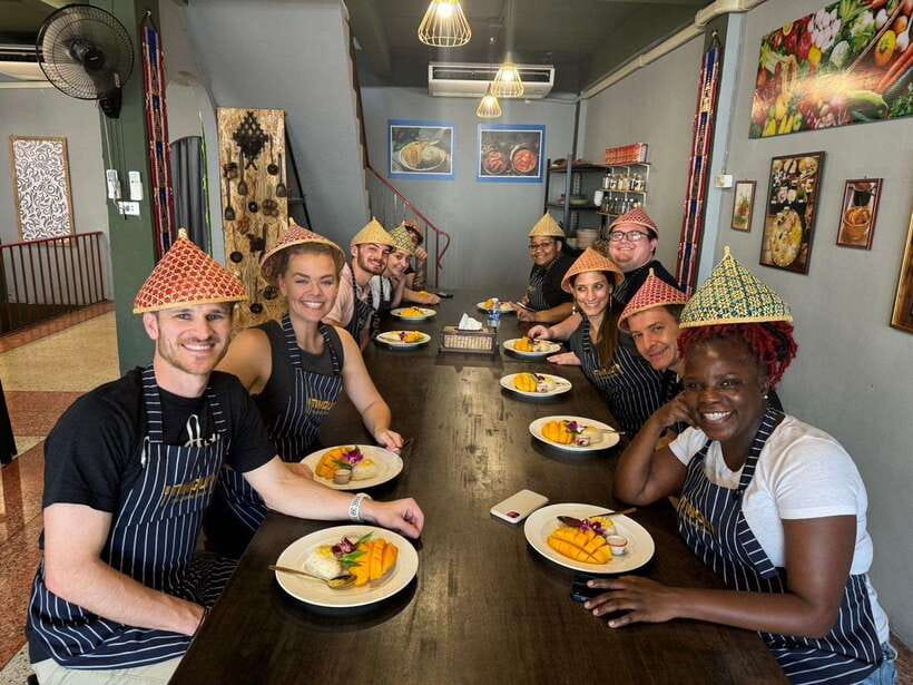 Bangkok: Tingly Thai Cooking School Half-Day Cooking Class - Food allergies and vegetarian choices