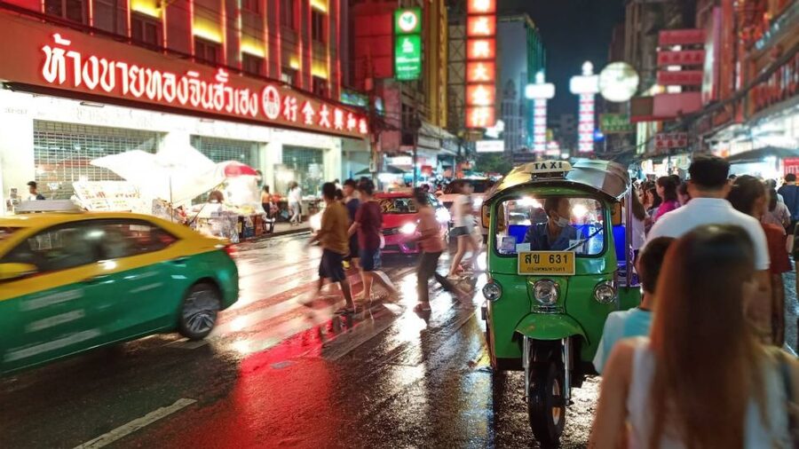 Bangkok: Travstore Original Bangkok Discovery Tour - Sunset at Wat Saket and the Golden Mount