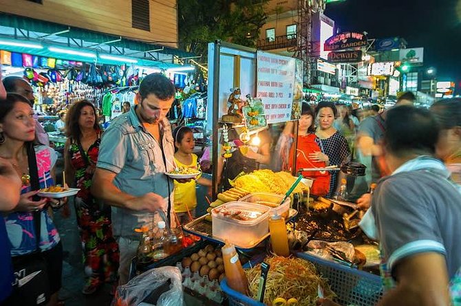 Bangkok Tuk Tuk Tour - Hotel-pickup & Dinner - The tuk tuk ride is the main event
