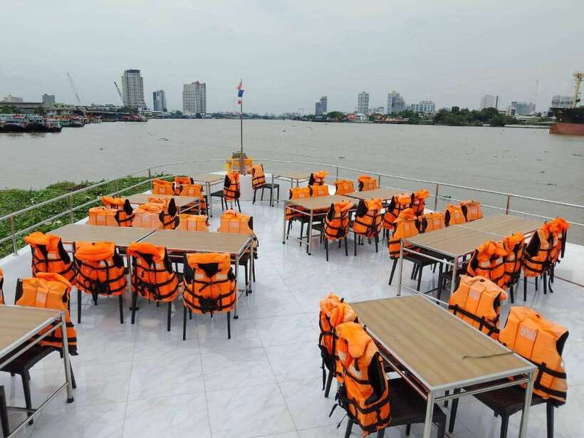 Bangkok: Unicorn Chao Phraya River Dinner Cruise - Finding Unicorn Cruise at ICONSIAM Pier 4
