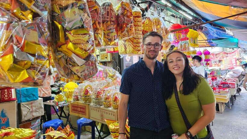 Bangkok Walking Tour : Mouthwatering Journey Food Tour - What happens at the food stops