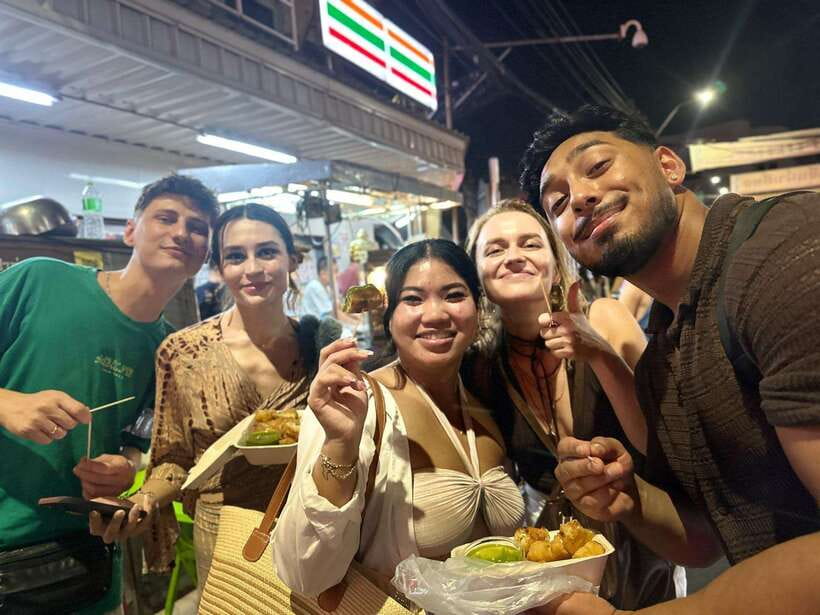 Bangkok Walking Tour : Mouthwatering Journey Food Tour - Why the Thai and Chinese mix matters