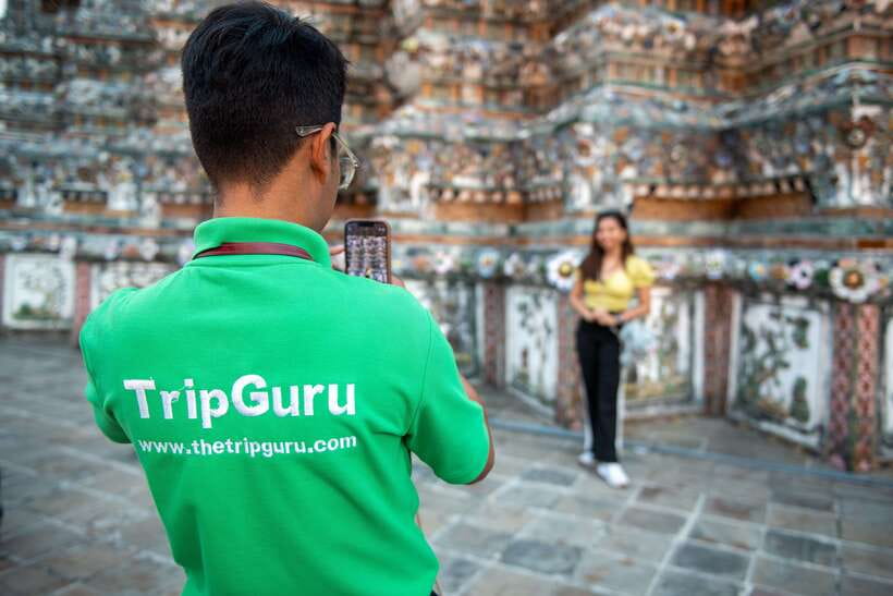 Bangkok: Wat Pho and Wat Arun Guided Walking Tour - Key points at a glance