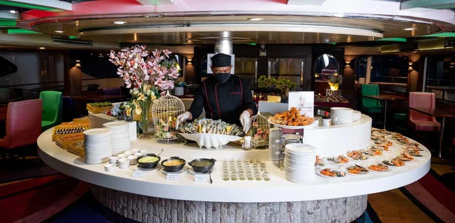 Bangkok: Wonderful Pearl Dinner Cruise and Live Performance - Choosing between indoor and outdoor seating