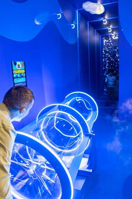 Bangkok: Wow Park Interactive Amusement & Science Park - The first experiments: sound, movement, and heat