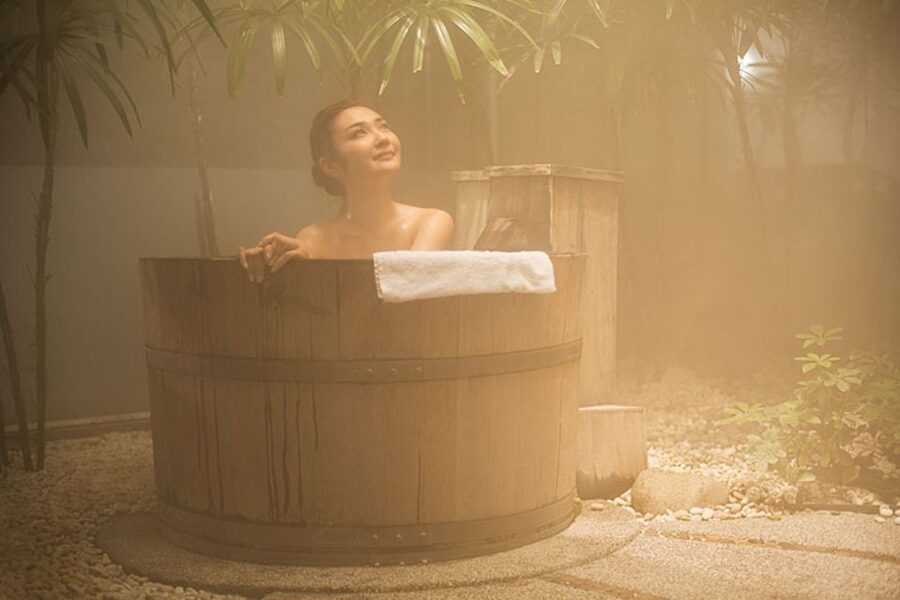 Bangkok: Yunomori Sukhumvit Onsen Hot Springs Spa Pass - Timing your visit in a one-day ticket