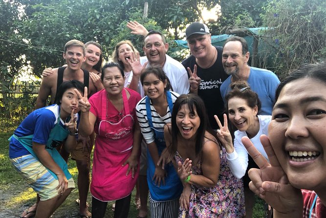 Benny's Home Cooking Chiang Mai - Choosing your menu for the cooking day