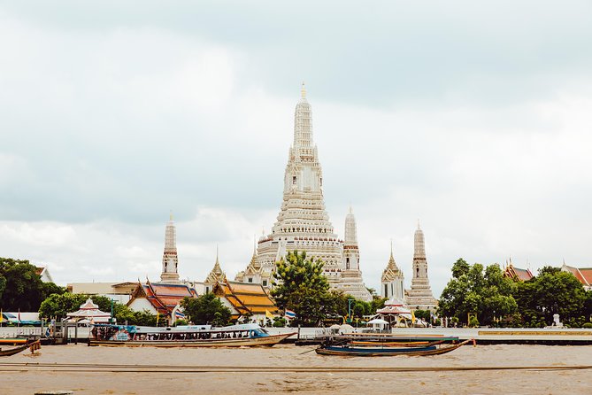 Best of Bangkok: Temples & Long-tail Boat Tour - Why the long-tail boat gives this Bangkok tour its character