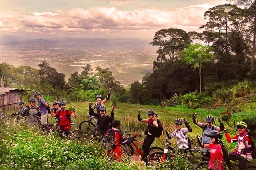 Chiang Mai: 20km Downhill Mountain Biking Challenge Suthep M - From Doi Suthep’s Summit to the Mae Ping Valley