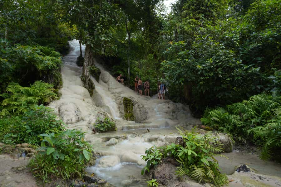 Chiang Mai: Bua Thong Sticky Waterfall & Huge Cave & Buffet - Why Sticky Waterfall is worth the trip from Chiang Mai
