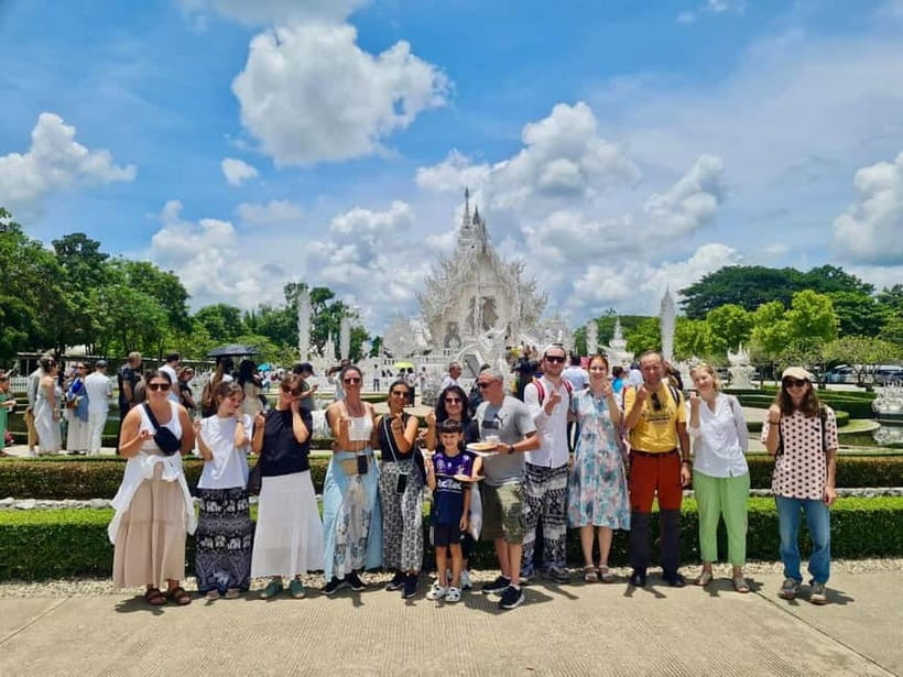 Chiang Mai: Chiang Rai Famous Temples & Hot Springs Day Trip - The Long Neck Karen Village depends on your package