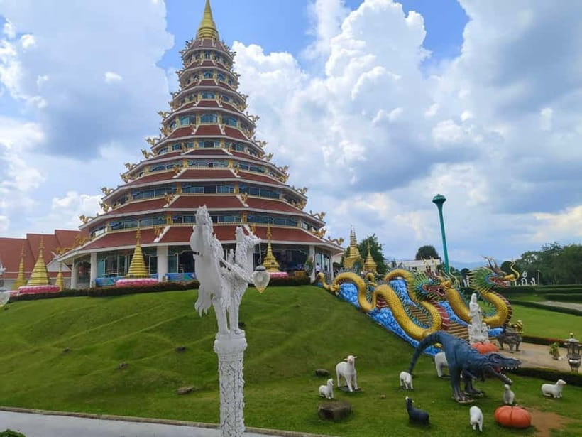 Chiang Mai: Chiang Rai Red, White, and Blue Temples day tour - Wat Rong Khun, the White Temple