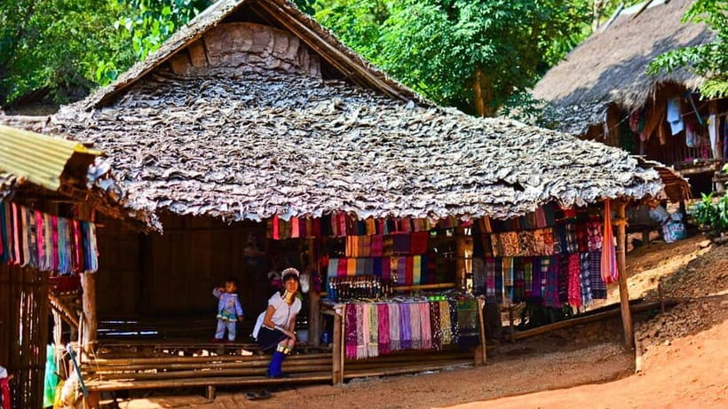 Chiang Mai: Chiang Rai Temples, Golden Triangle & Boat Tour - The Golden Triangle and the Mekong boat ride