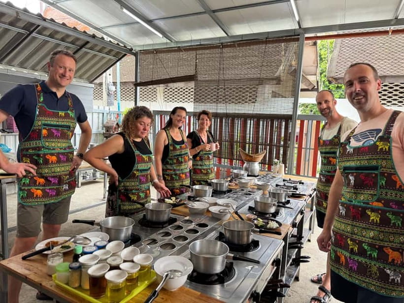 Chiang Mai: Cooking Class with Market and Pickup - Booking, cancellation, and timing