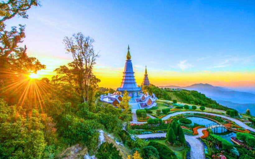 Chiang Mai: Doi Inthanon National Park Sightseeing Only - Thailand’s highest point, with modest expectations