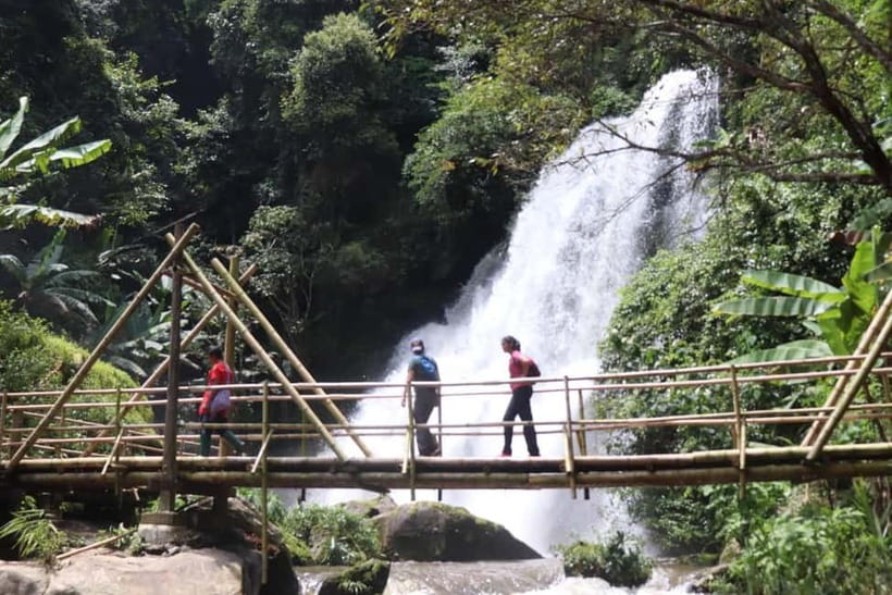 Chiang Mai: Doi Inthanon National Park+Trek Pha Dok Siew - Cool air at the 2,565-meter summit