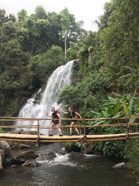 Chiang Mai: Doi Inthanon Park and Pha Dok Siew Hike Day Trip - Van comfort, pickup, and group size