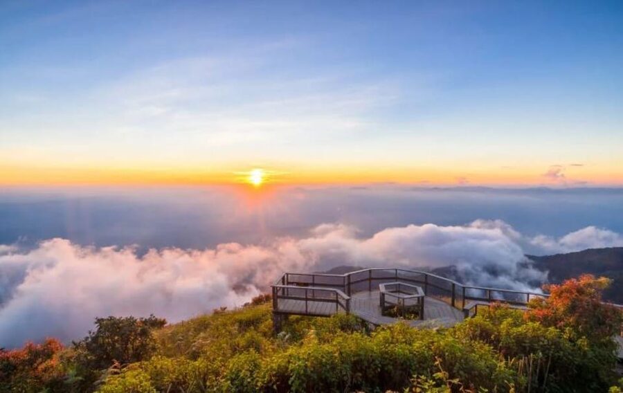 Chiang Mai: Doi Inthanon Park with Kew Mae Pan Hike Day Trip - Hiking Kew Mae Pan from November through May