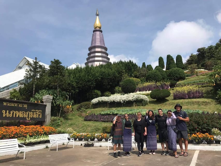 Chiang Mai: Doi Inthanon Park with Kew Mae Pan Hike Day Trip - Hmong village and market visit