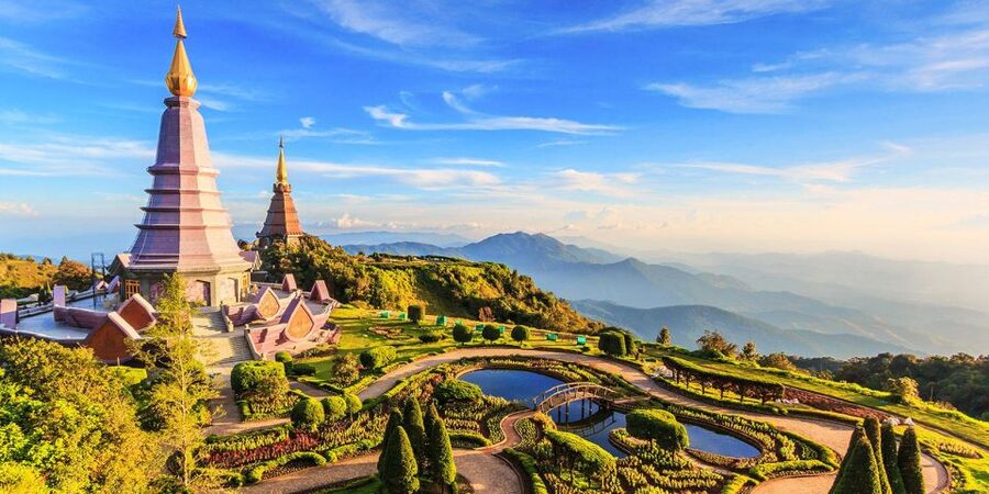 Chiang Mai: Doi Inthanon, Waterfalls, & Tribal Villages Tour - Hotel pickup in Chiang Mai and the long mountain road
