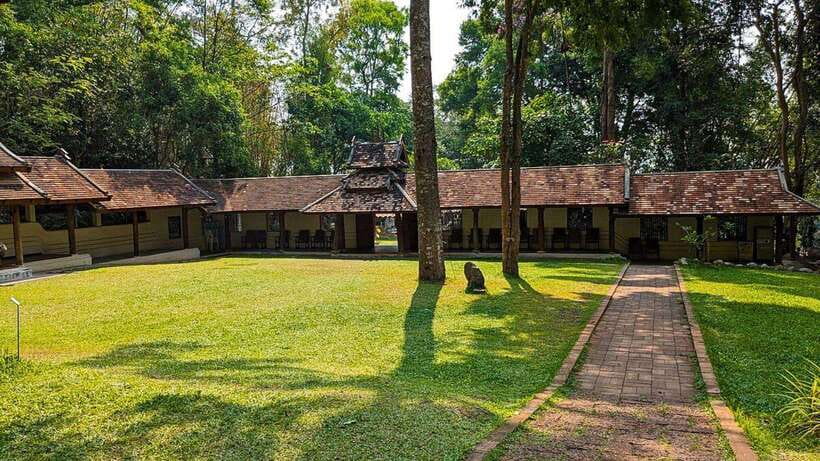 Chiang Mai: Doi Suthep and Wat Pha Lat Temple Evening Tour - Timing and Group Discipline Can Make or Break It