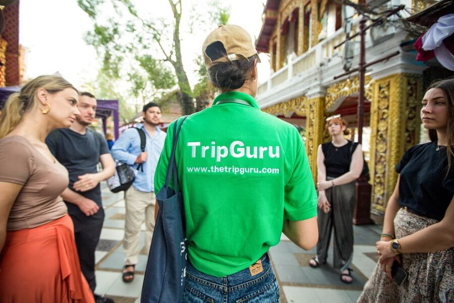 Chiang Mai: Doi Suthep and Wat Umong Enchanting Evening Tour - Who should book this temple tour?