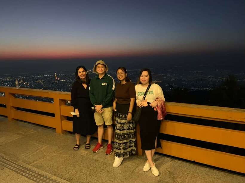 Chiang Mai: Doi Suthep, Wat Umong, and Pha Lat Sunrise Tour - Clothing and useful things to pack