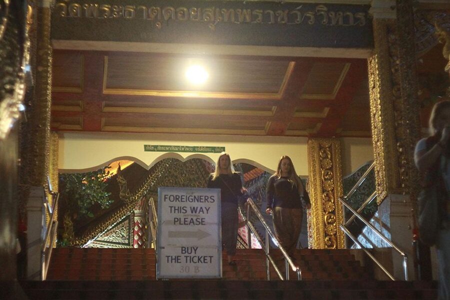 Chiang Mai: Doi Suthep & Wat Umong Twilight Tour with Pickup - FAQ