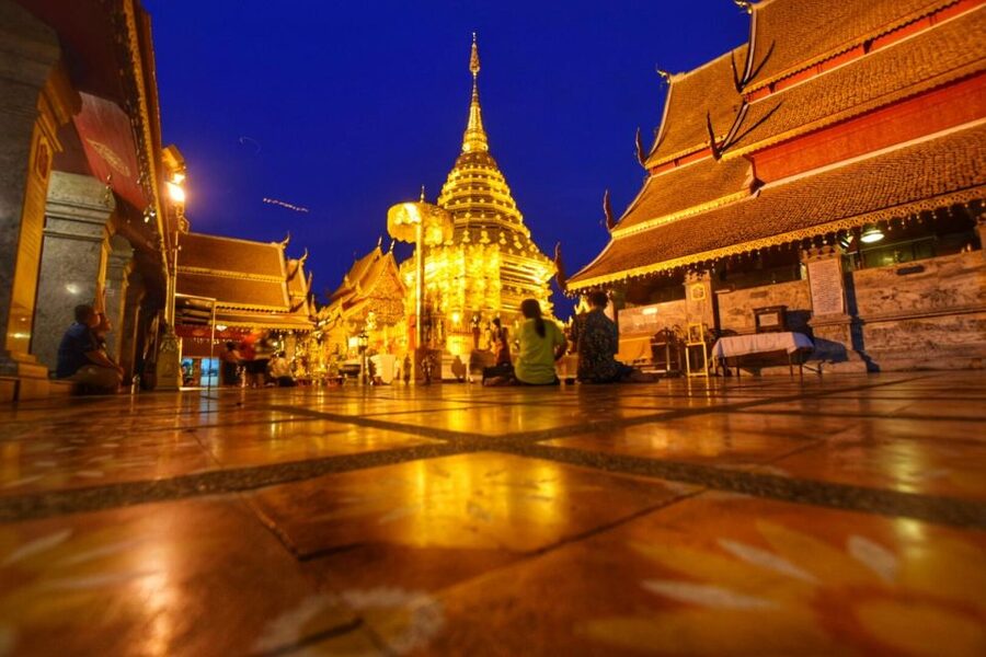 Chiang Mai: Doi Suthep & Wat Umong Twilight Tour with Pickup - The van ride and pickup details that matter