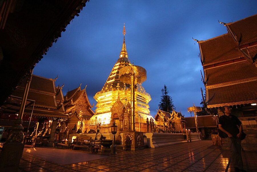Chiang Mai: Doi Suthep & Wat Umong Twilight Tour with Pickup - Wat Umong: tunnels, trees, and old Lanna art
