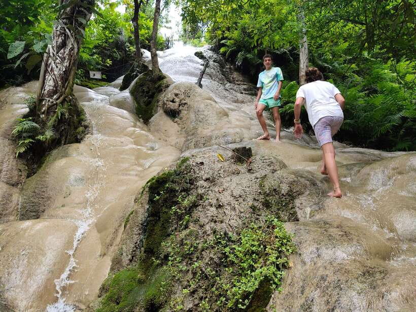 Chiang Mai: Elephants, Sticky Waterfalls, Market and Temple - What the $70 price really covers