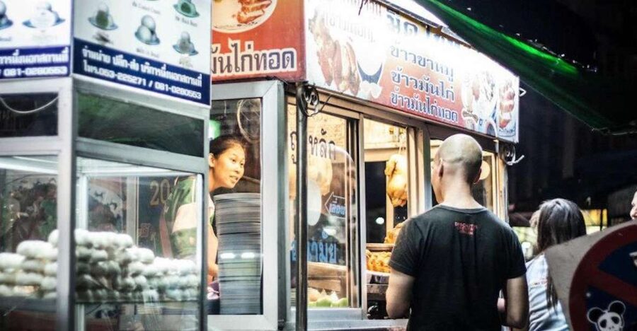 Chiang Mai: Evening Local Street Food Market Tour - A Thai ordering lesson you can use later