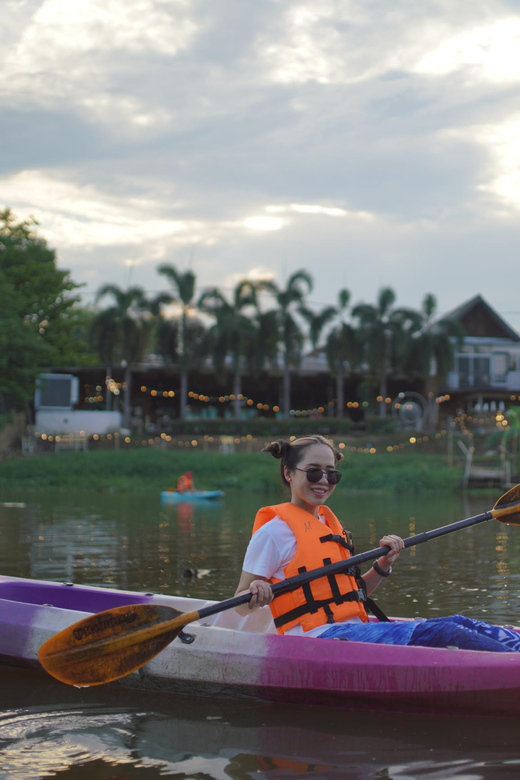 Chiang Mai:Explore kayaking through Mae Ping River on sunset - Riverside restaurants, hotels, and lights after dark
