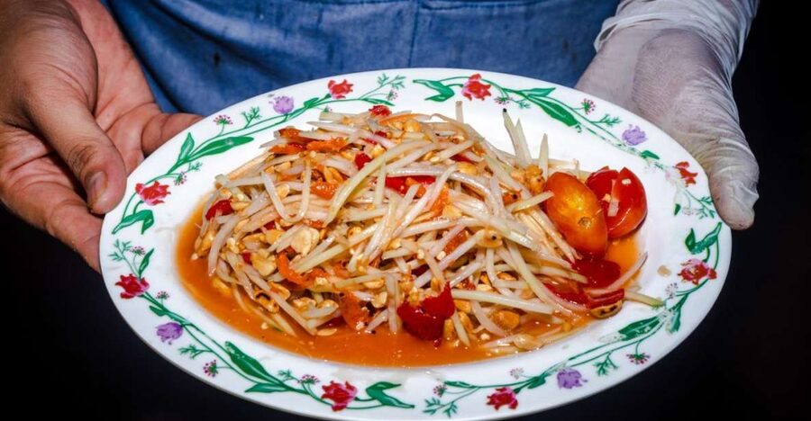 Chiang Mai: Food Tour by Songtheaw Truck with 15+ Tastings - Riding the red songthaew between local stops