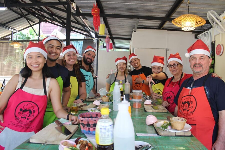 Chiang Mai: Half Day Morning Cooking Class with Market Tour - Starting at Kad Kom Market