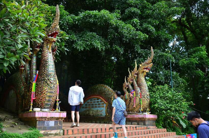 Chiang Mai: Hike on Monk’s Trail and Doi Suthep Private Tour - The Monk’s Trail, from city edge to forest path