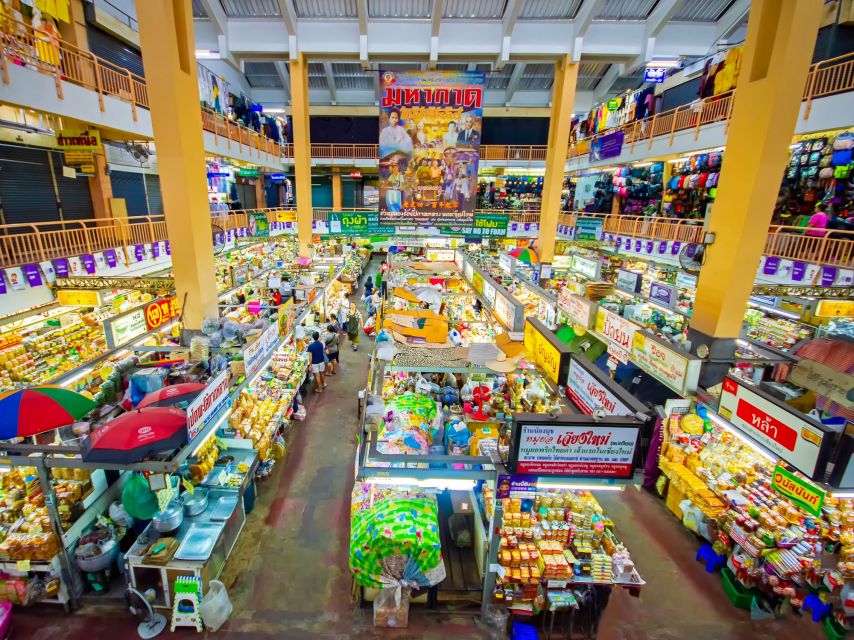 Chiang Mai: Local Food and Markets Guided Walking Tour - Warorot Market, the tour’s main food lesson