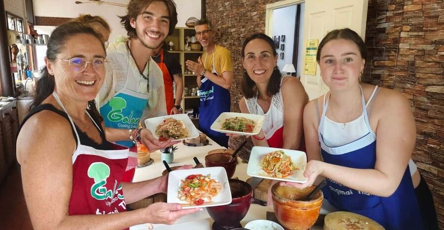 Chiang Mai: Morning Cooking Class with Market Visit - Practical details that can make the morning smoother