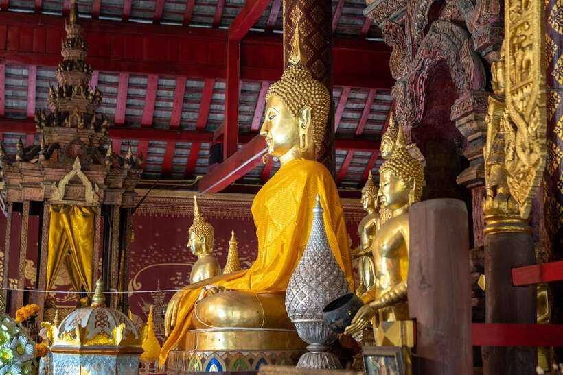 Chiang Mai: Private Historic Old City Bike Tour - Night - Moat roads, old walls, and quiet lanes