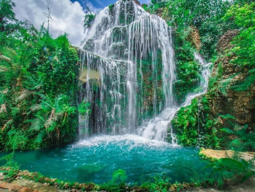 Chiang Mai: Sticky Waterfall & Angel Waterfall Park Day Tour - Food, clothing, and practical preparation