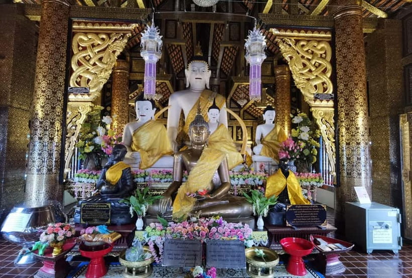 Chiang Mai: Temple And City Walking Tour Part I - The former monk perspective