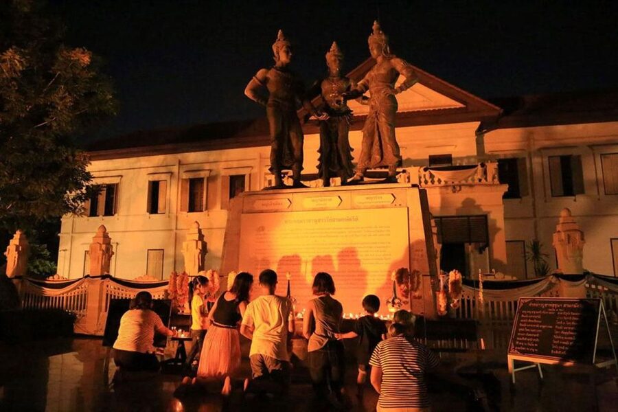 Chiang Mai: Temples and Street Food Night Tour by Tuk Tuk - Should you book this tuk tuk night tour?