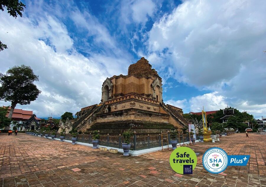 Chiang Mai: Temples & Culture Tour - Wat Phra Singh and the revered Phra Buddha Sihing