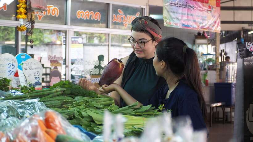 Chiang Mai: Thai Cooking and Market Tour with Lanna Smile - The Lanna-style kitchen setting