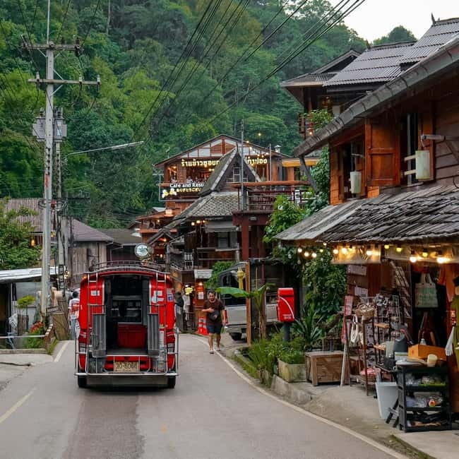 Chiang Mai: The Giant Café & Mae Kampong Village Day Trip - The Giant Chiangmai, coffee in the treetops