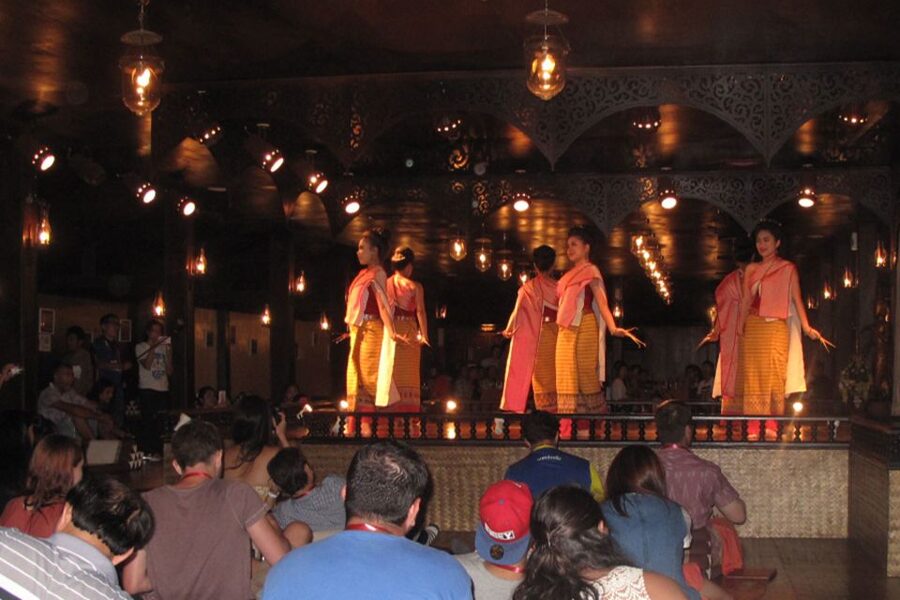Chiang Mai Traditional Khan Toke Meal & Cultural Performance - Starting at Muang Mai Market around 5 PM