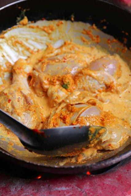 Chiang Mai : Traditional Northern Cooking Class - Mixing a pork chili sauce