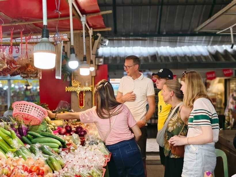 Chiang Mai: Traditional Thai Cooking Class with Market Tour - Six dishes, sticky rice, and a lot to eat